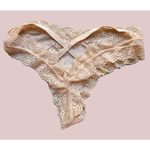 WOMAN'S THONG PANTIES-Lace-Back Straps-White-Cream-Black-Red-8 Pairs-Size SM - Picture 4 of 7